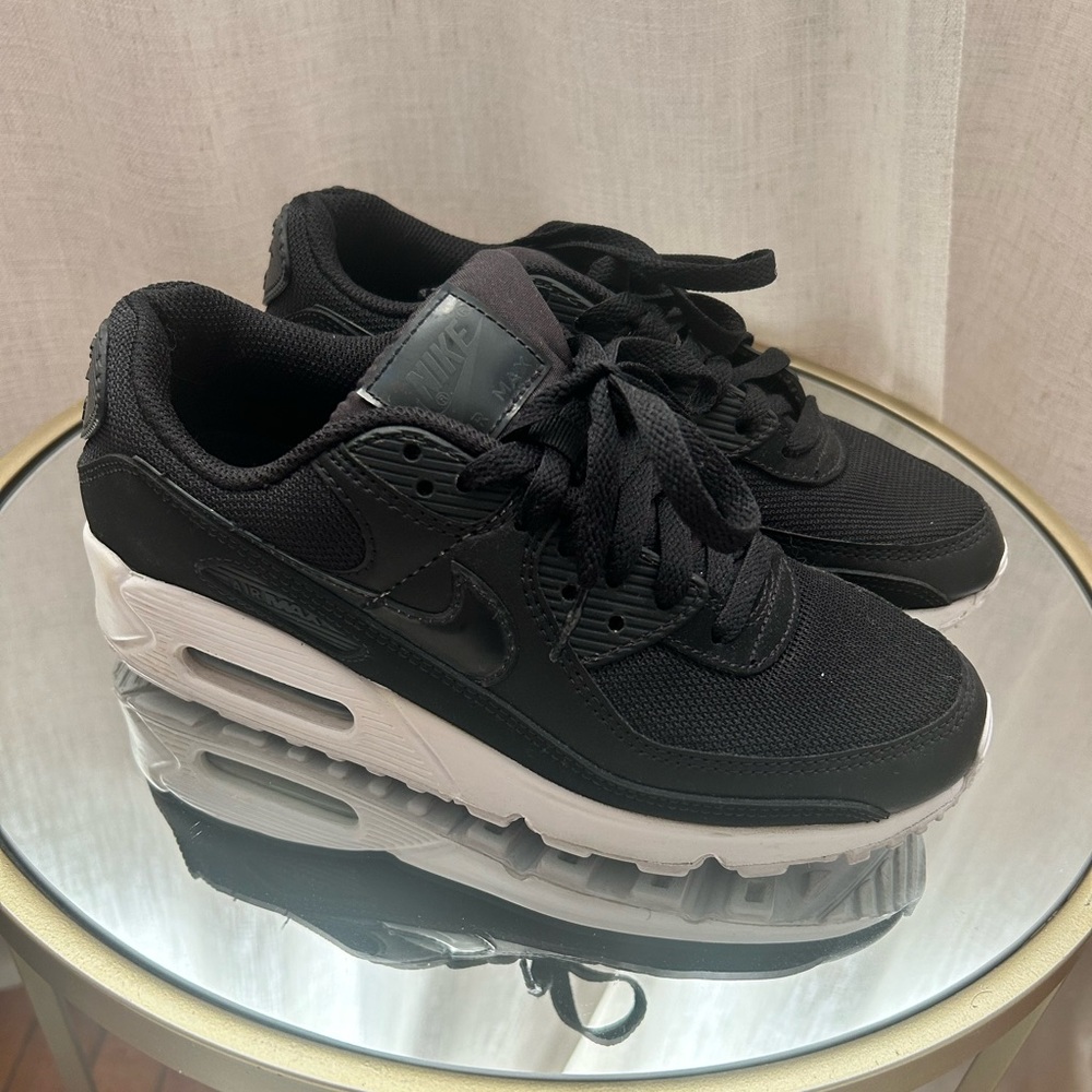 Nike AirMax 90’s W9 in iridescent